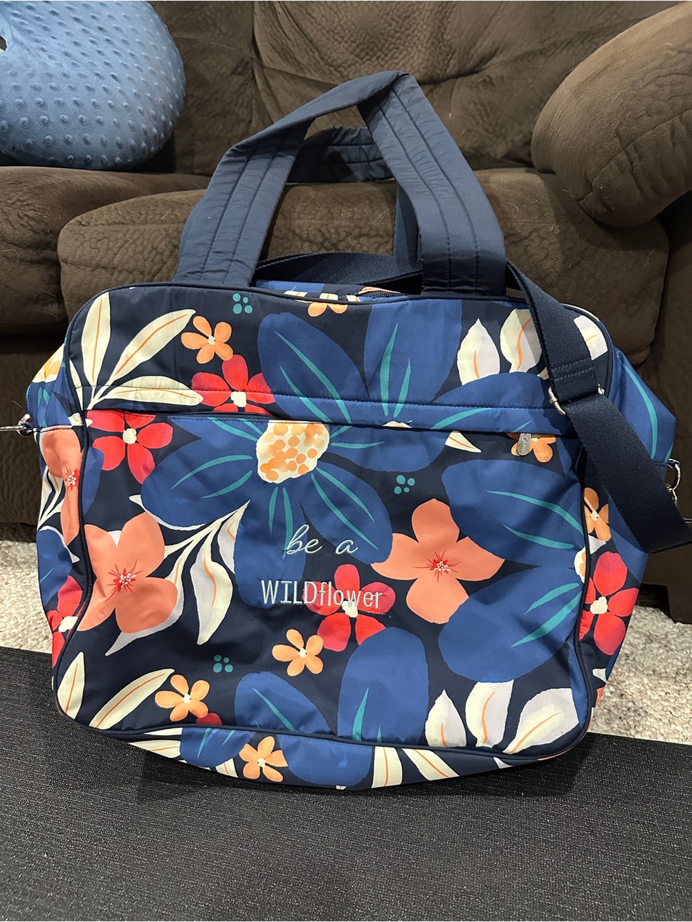 Thirty one gifts voyager tote